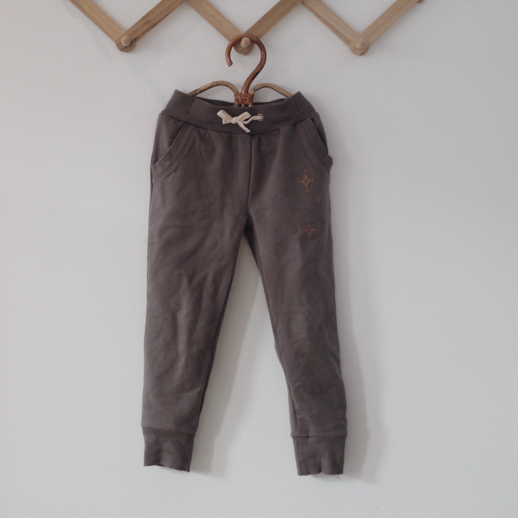 VACVAC studio ELIAS pants, MUMMY Sweatpants Grey nights, solid